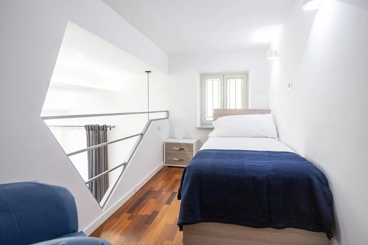Casa Nora Napoli Bed & Breakfast Naples